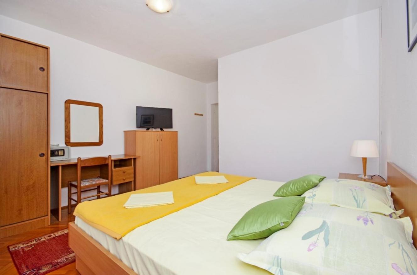 Villa Antonia Baška Voda Buitenkant foto