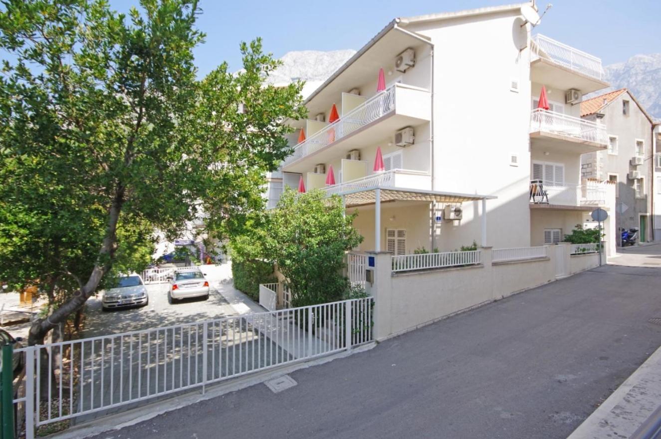 Villa Antonia Baška Voda Buitenkant foto